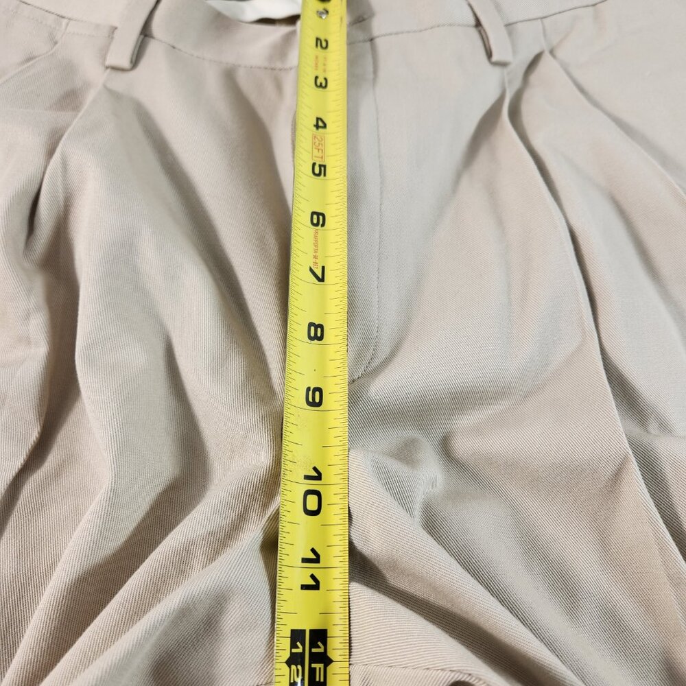 Eddie Bauer Nano-Care Relaxed Fit Khaki Pants Men’s Sz 36 (Actual 34) Pleated - Picture 5 of 12